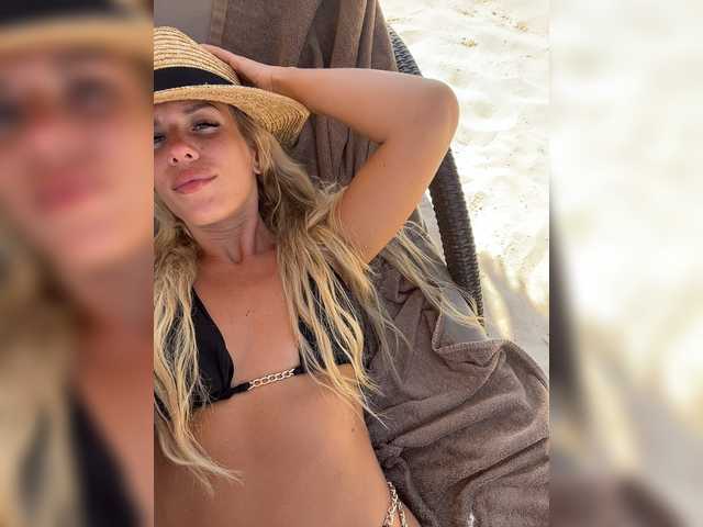 We're going to a hot show.
10000, ostalos 7409
Only private ❤️and full private
We put love for a blonde and write comments ❤️