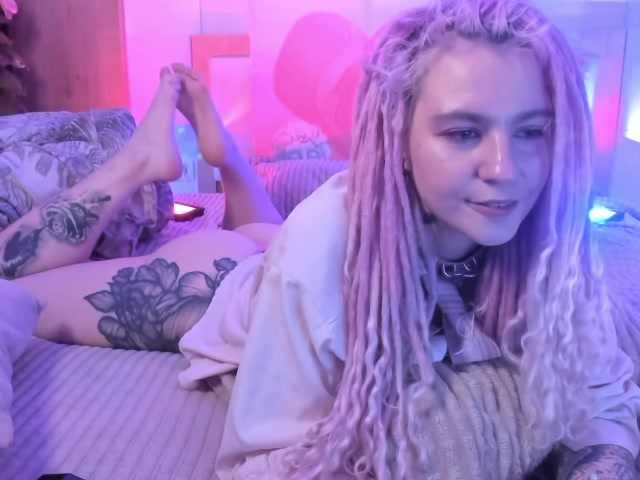 Capturas de pantalla de transmisión pink-cate