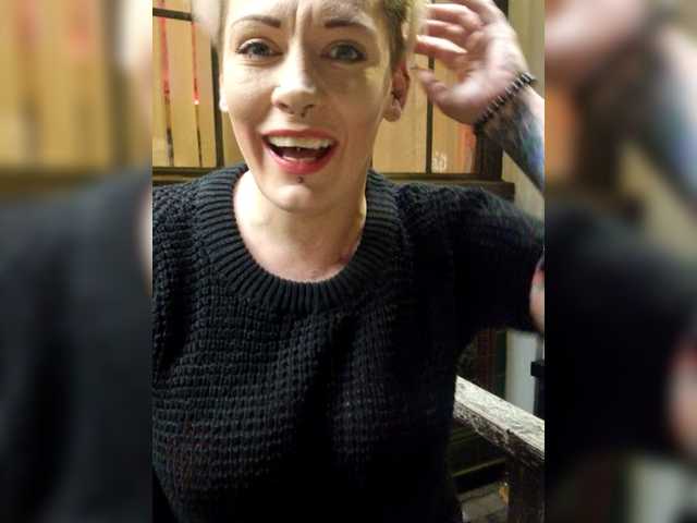 Capturas de pantalla de transmisión Pinkthehawk