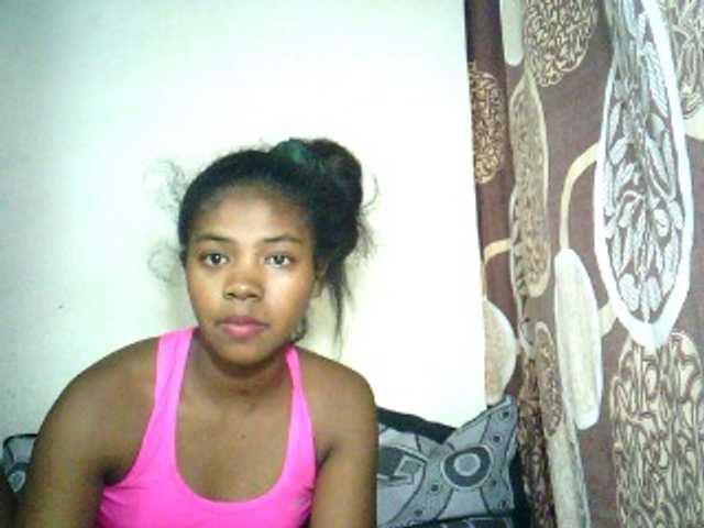 Capturas de pantalla de transmisión Pretty12a