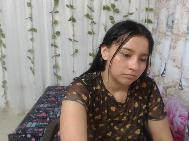 Capturas de pantalla de transmisión prettycutee