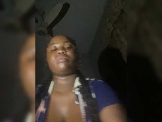 Capturas de pantalla de transmisión PrettyJade