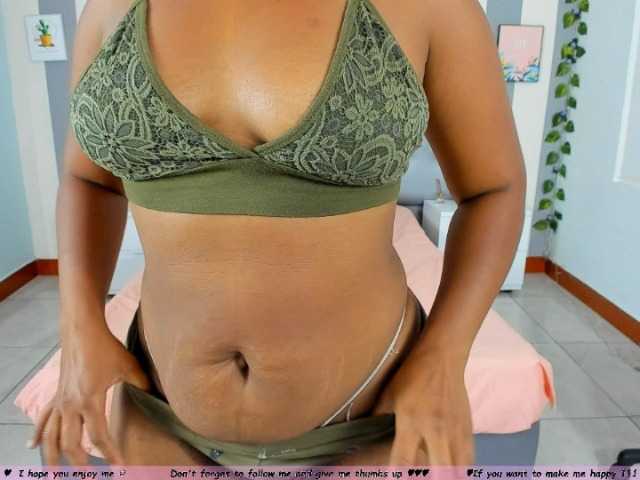 Fotos PreytonLeon Hi, I'm a new mommy, I want to meet you and play with you - Multi-Goal : suck toy hard #milf #new #natural #ebony #dildo #OhMiBod