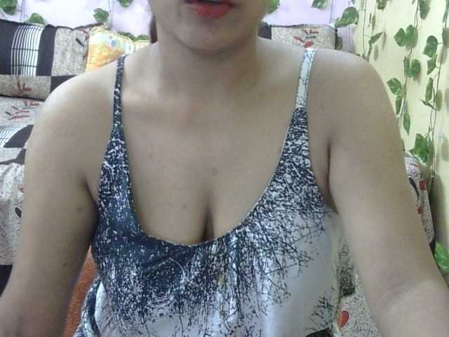 Capturas de pantalla de transmisión Priya10