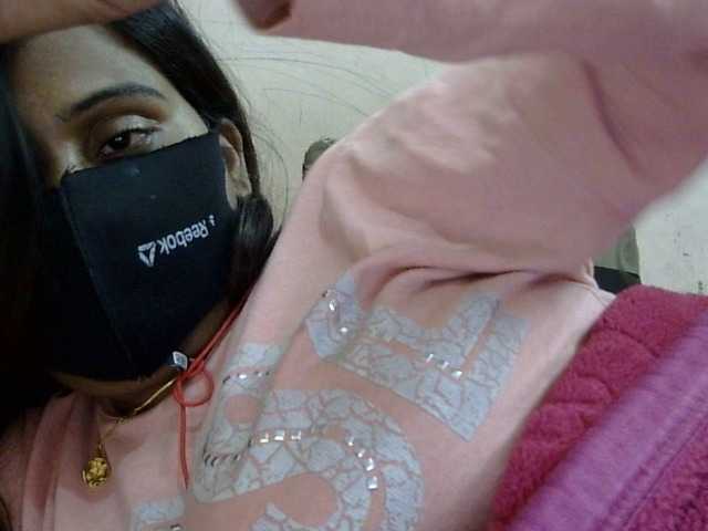 Capturas de pantalla de transmisión Priya10