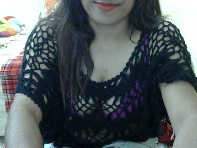 Capturas de pantalla de transmisión Priya10