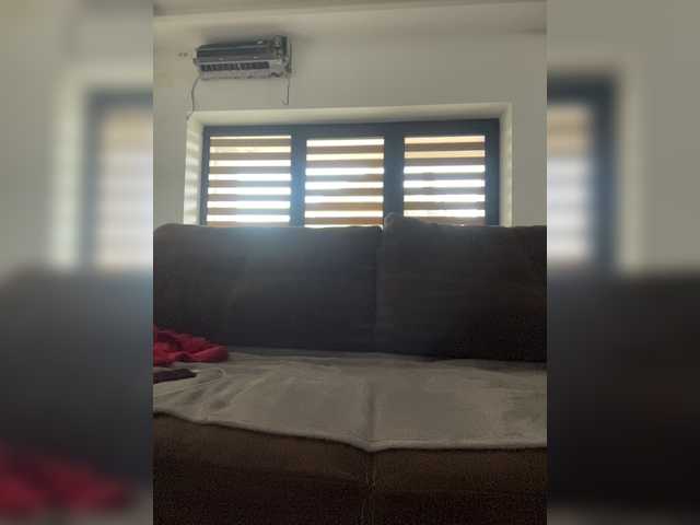 Capturas de pantalla de transmisión PriYaAddison