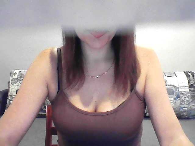 Capturas de pantalla de transmisión QueenCartyes