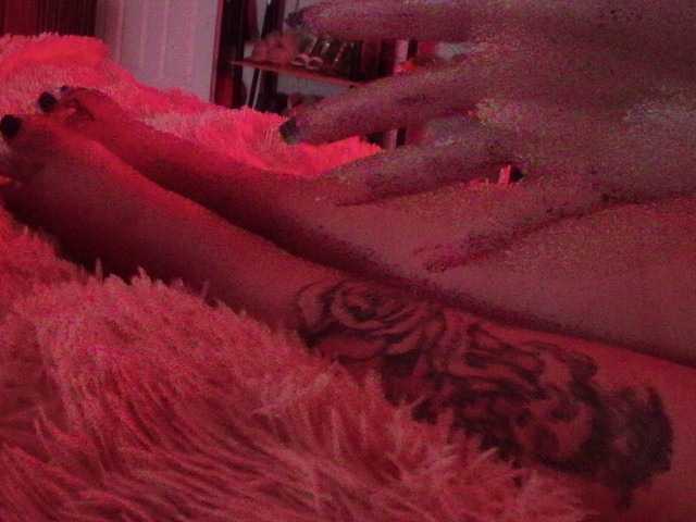 Capturas de pantalla de transmisión QueenMorgan