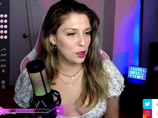 Capturas de pantalla de transmisión queenxlexy