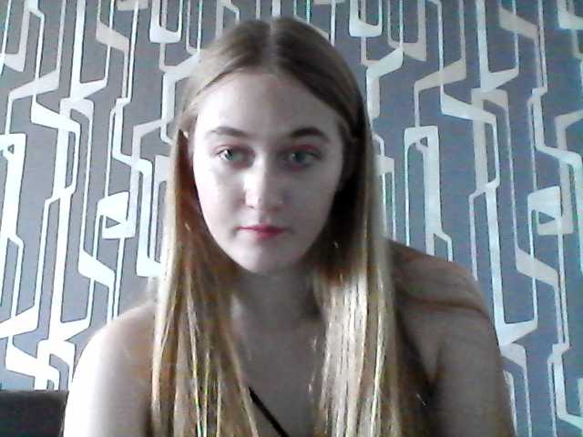 Capturas de pantalla de transmisión QweenElsa