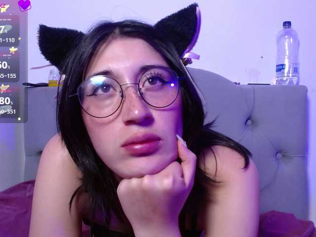 Fotos Red-moonn let's play with my delicious wet pussy [9999 tokens remaining]