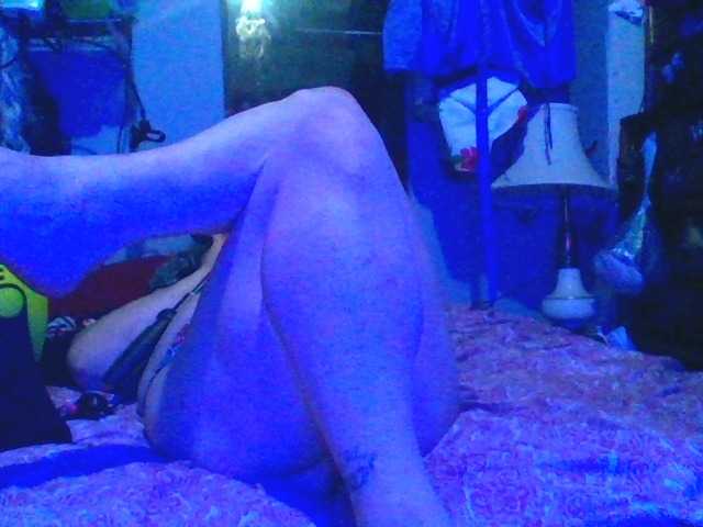 Fotos KepiCarter Watch me get #hot and #sweaty while I redo my #camroom make me #cum and have #multiple #orgasms #BBW #MILF #voyer