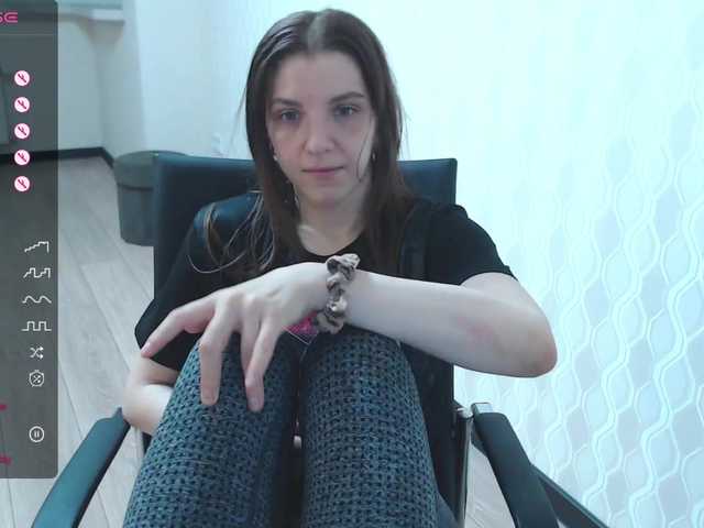 Fotos RennaLisa Show Feet: 77 smoke a cigarette: 70 : Flash Ass: 60 :Flash Tits: 50 Flash Pussy: 99 :Get Naked: 217 Pussy Play: 290 c2c 113 t , anal 1500 air kiss 12 t,butt plug 78 t bj 156 t