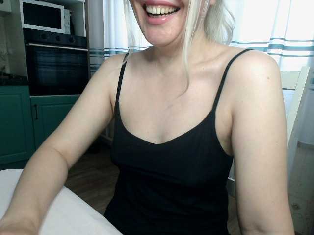 Capturas de pantalla de transmisión RiraRita