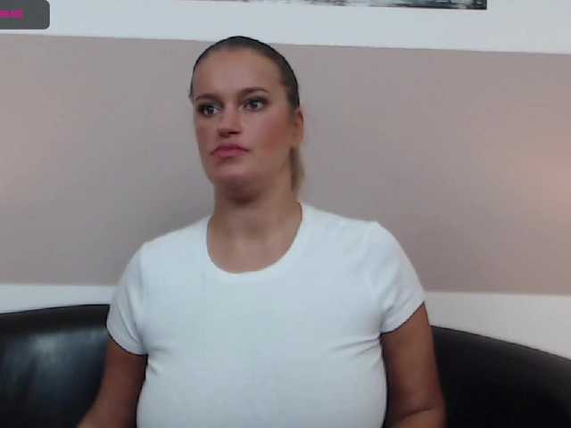 Capturas de pantalla de transmisión Roselyn25