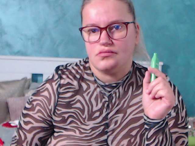 Capturas de pantalla de transmisión Roselyn25