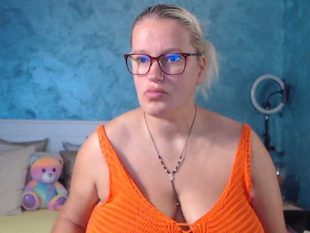 Capturas de pantalla de transmisión Roselyn25