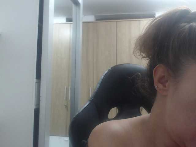 Capturas de pantalla de transmisión RoxanaMilf