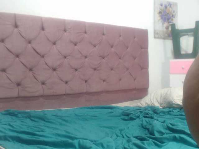 Capturas de pantalla de transmisión roxyhot1