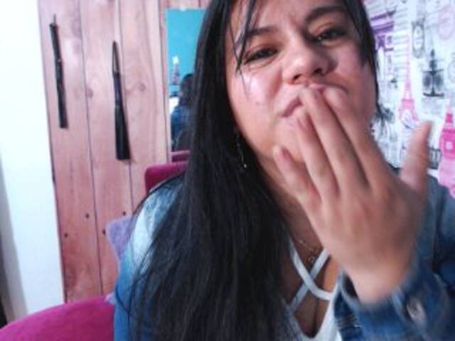 Capturas de pantalla de transmisión rubywonder1