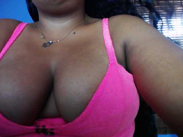 Capturas de pantalla de transmisión samantabigass