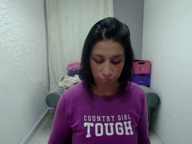 Capturas de pantalla de transmisión samantahilton