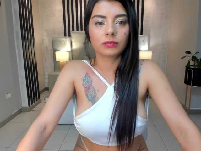 Capturas de pantalla de transmisión SamanthaGrand
