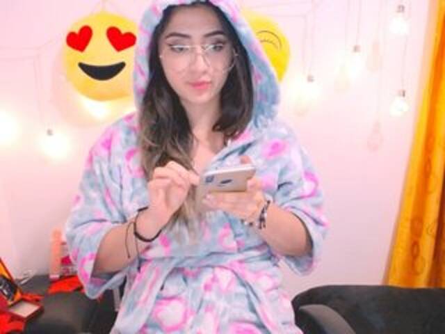 Capturas de pantalla de transmisión SashaDeli