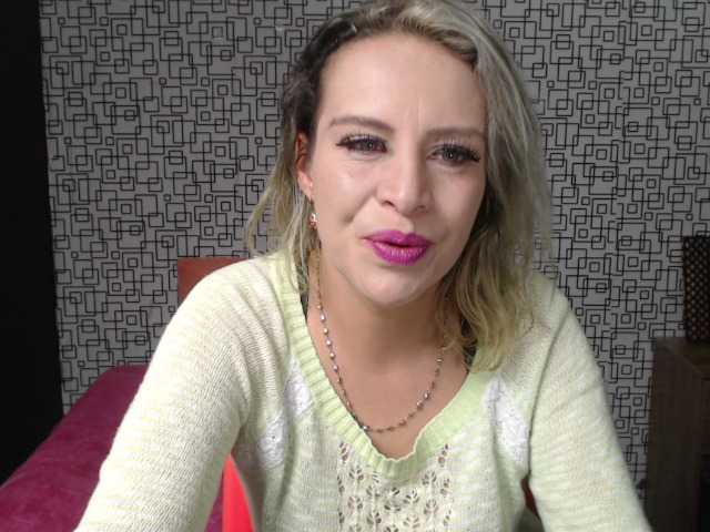 Capturas de pantalla de transmisión Scarlettsex69