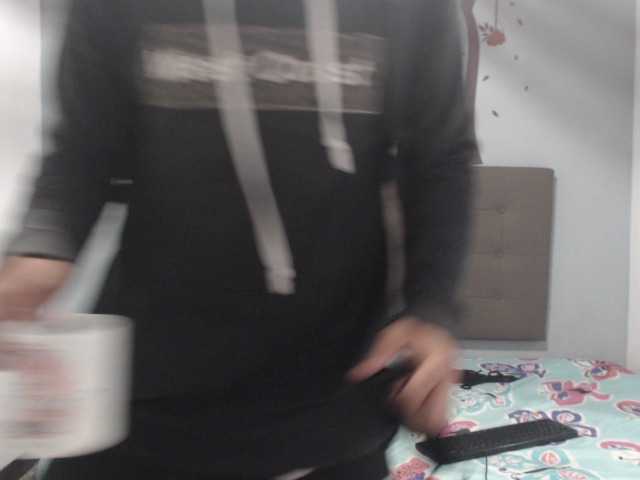 Capturas de pantalla de transmisión SCOLLY-ALMA