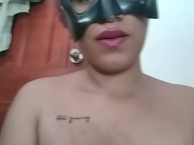 Capturas de pantalla de transmisión Dirty_eva