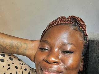 Chat de video erótico Secymelanin