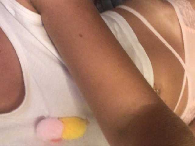 Capturas de pantalla de transmisión sensualmilana