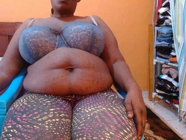 Capturas de pantalla de transmisión Sexiemama
