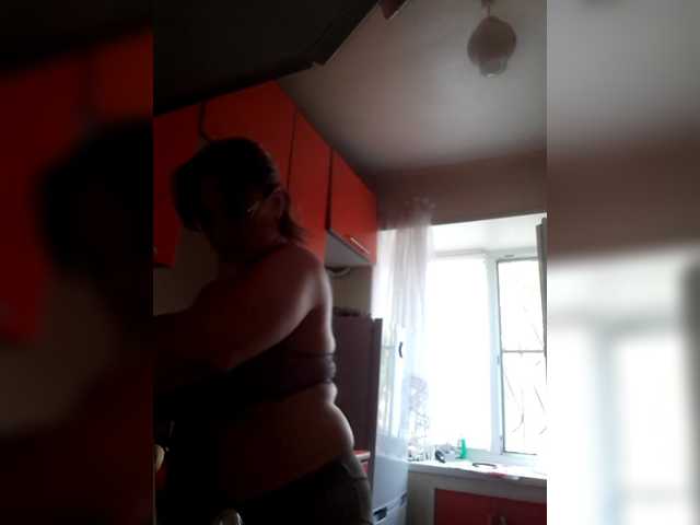 Capturas de pantalla de transmisión sexmarisha2