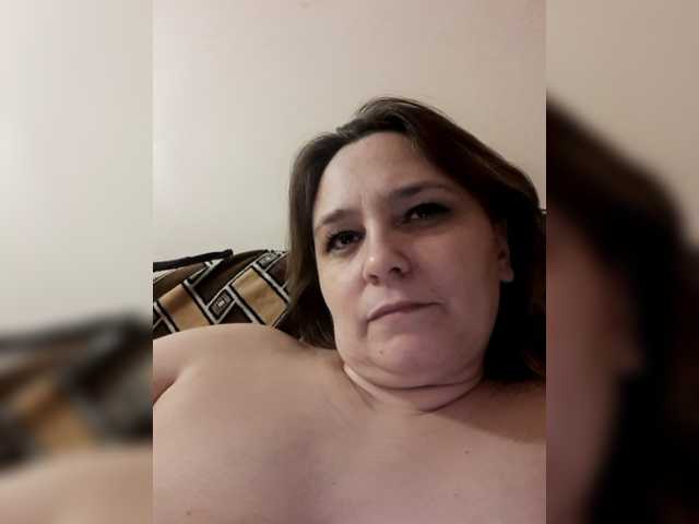 Capturas de pantalla de transmisión sexmarisha2