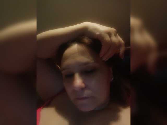Capturas de pantalla de transmisión sexmarisha2