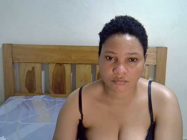 Capturas de pantalla de transmisión Sexxiequeen