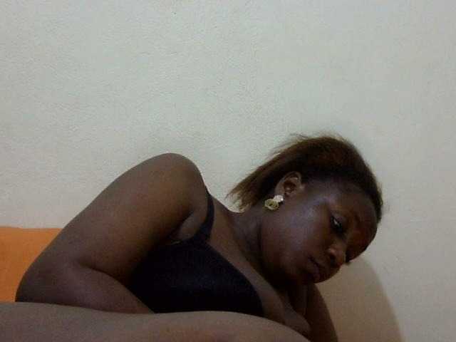 Capturas de pantalla de transmisión sexxyass6