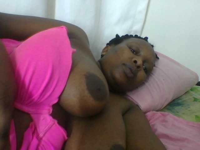 Capturas de pantalla de transmisión Sexycyndy