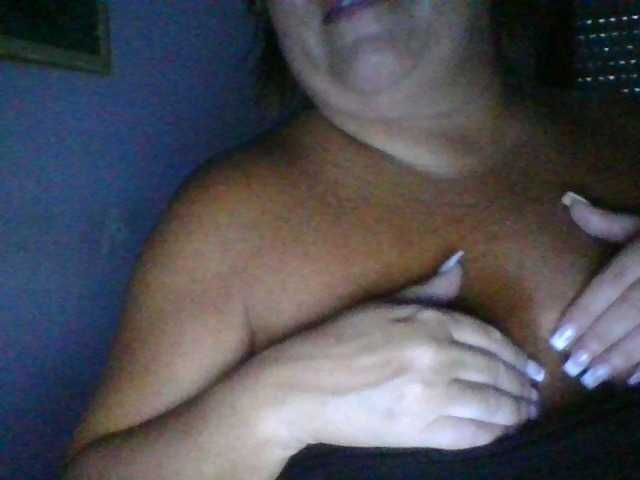 Capturas de pantalla de transmisión sexydeby