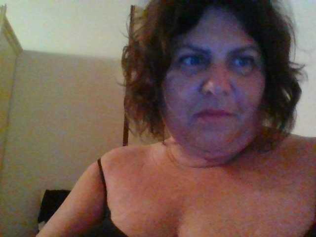 Capturas de pantalla de transmisión sexydeby