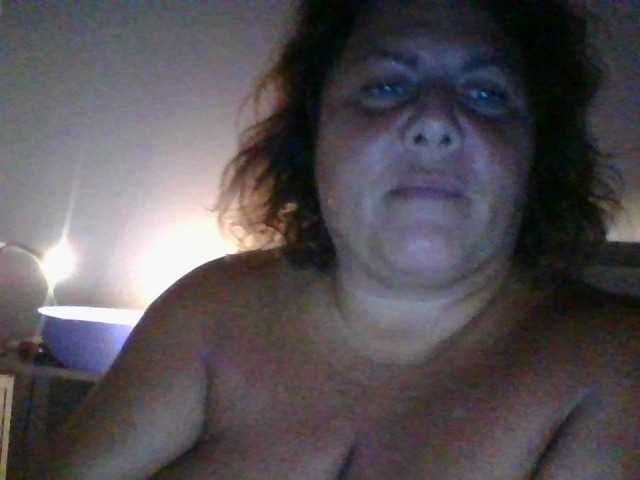 Capturas de pantalla de transmisión sexydeby