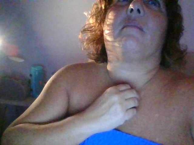 Capturas de pantalla de transmisión sexydeby