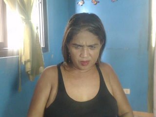 Capturas de pantalla de transmisión sexyHOTmature