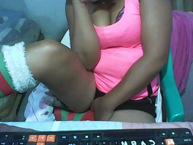 Capturas de pantalla de transmisión sexymom330