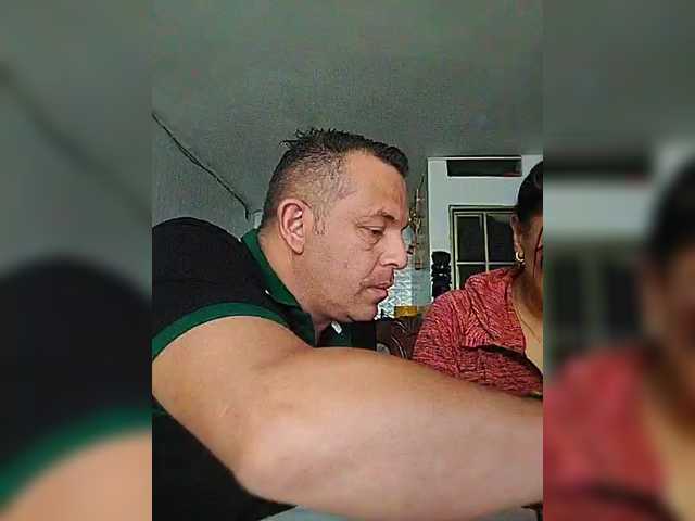Capturas de pantalla de transmisión shairamature