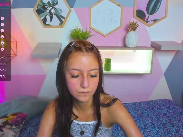 Capturas de pantalla de transmisión shamaraa