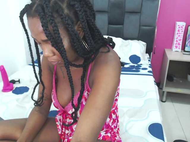 Capturas de pantalla de transmisión ShaylaSexx